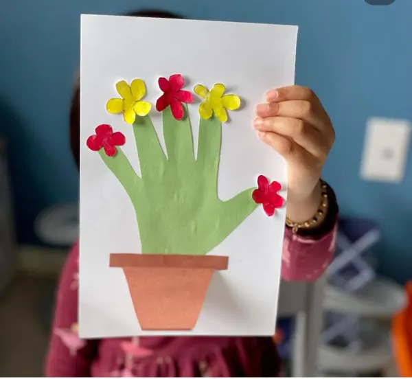 12 Simple Mother's Day Crafts for Preschoolers (3-5 Years)